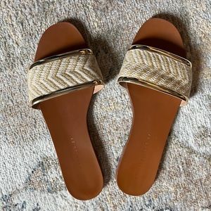 Zara Trafaluc Women's Tan Woven Straw Gold Trimmed Strap Flat Sandal EU 37 US 7